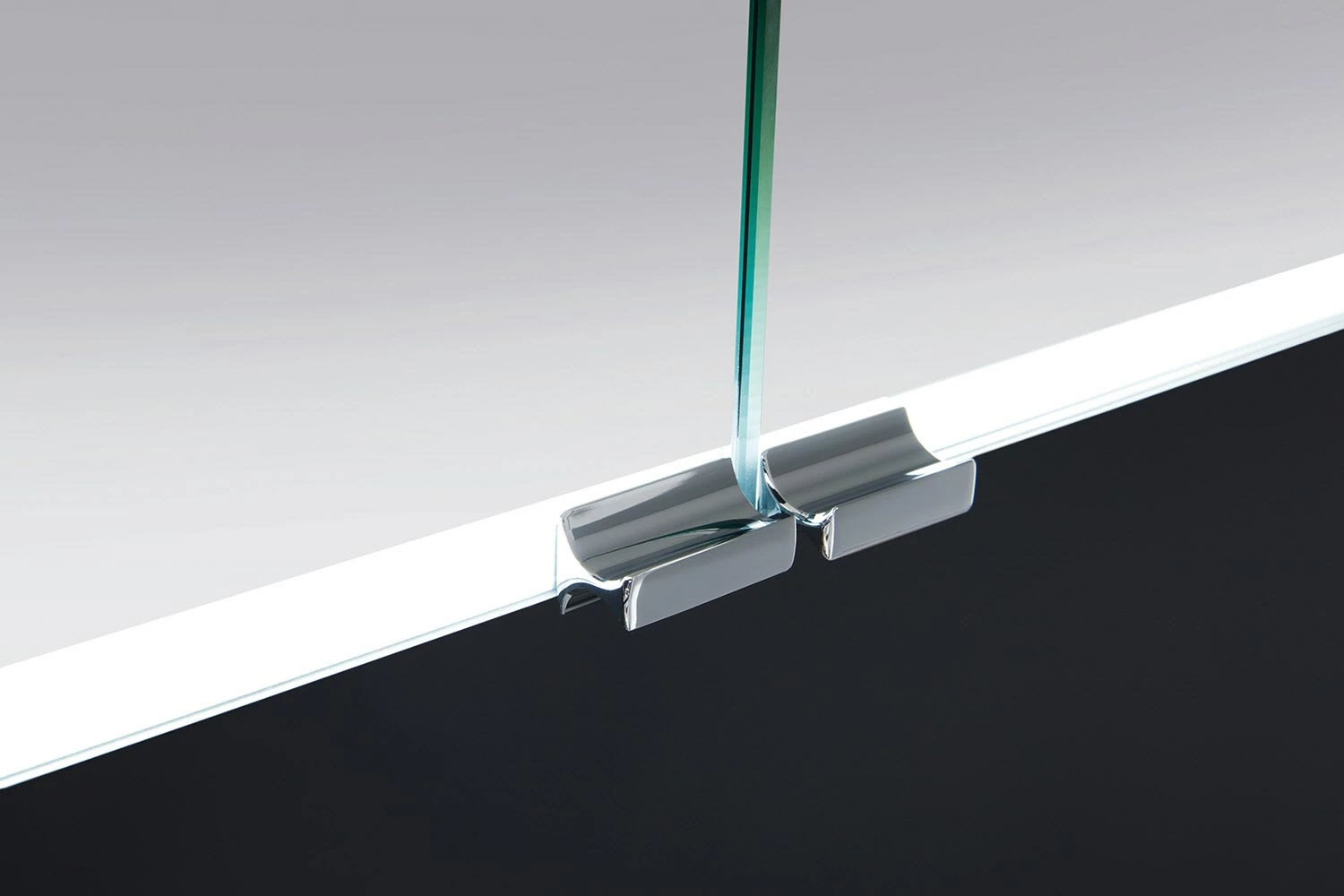 Sprinz Pure-Line Spiegelschrank Aufputz Mit 3 Türen 130 Cm 3 Sprinz Pure-Line Spiegelschrank Aufputz Mit 3 Türen 130 Cm – Bild 3